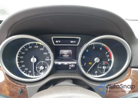 2013 Mercedes-Benz Gl 550 4Matic z USA, uszkodzony, nr VIN 4JGDF7DEXDA149770